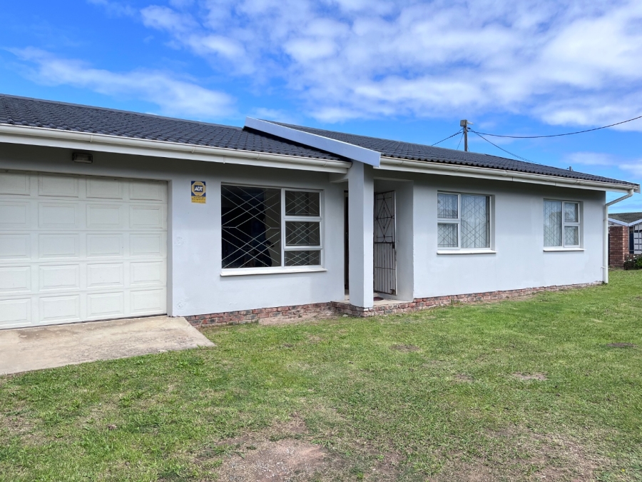 3 Bedroom Property for Sale in Haven Hills Eastern Cape